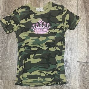 Girls' Green Camo Short Sleeve Tee with Pink Crown Accent
